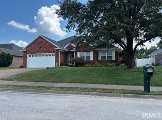 10555 Brookside Dr, Newburgh, IN 47630
