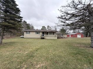 10157 Willowbrook Dr, Flushing, MI 48433