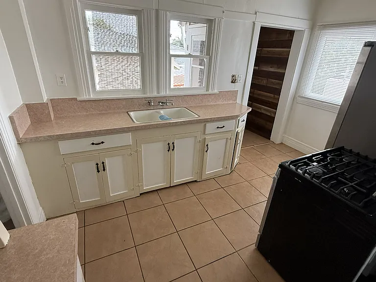 506 E Foothill Blvd #506 — Photo 14