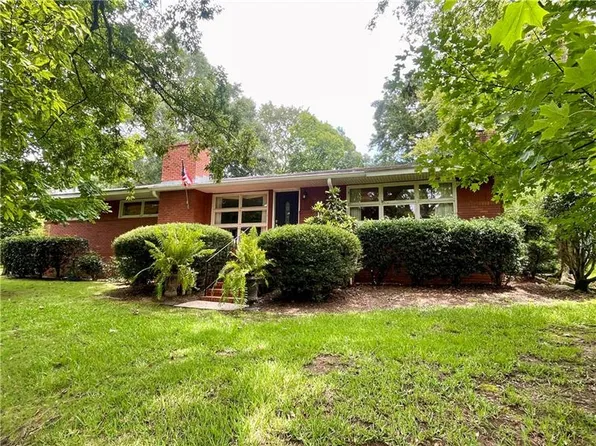 3202 14th Ave, Phenix City, AL 36867