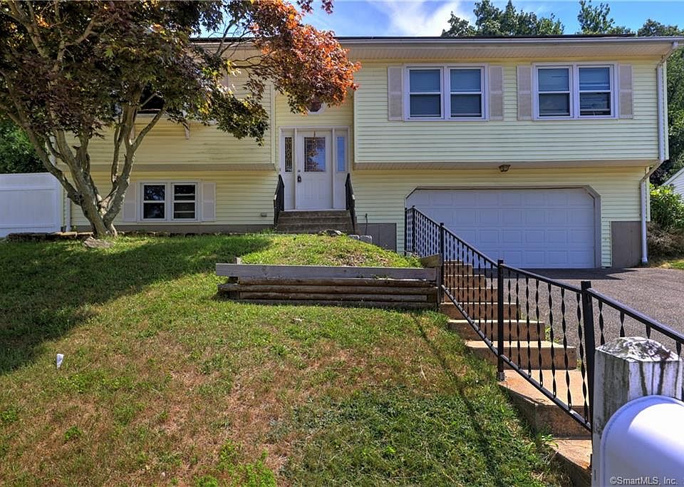 1st image of 109 Sprucedale Dr