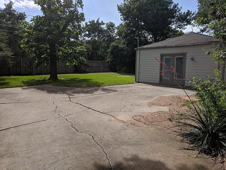 7303 Bucknell Dr — Photo 24