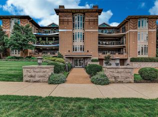 7310 Forsyth Blvd APT 101, Saint Louis, MO 63105