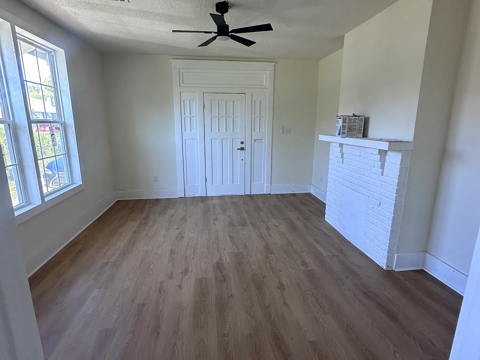 3 bed, $1,600 — Photo 4