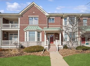 2464 Violet St, Glenview, IL 60026