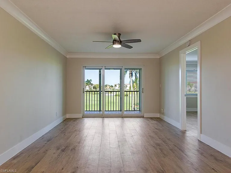 29 High Point Cir E #307 — Photo 3