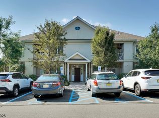 19 Lara Pl, Warren, NJ 07059
