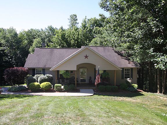 4th image of 645 Floral Valley Dr W