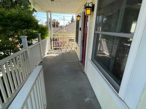 5th image of 208 W Pedregosa St