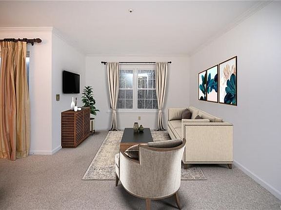 3rd image of 49 Mill Ln