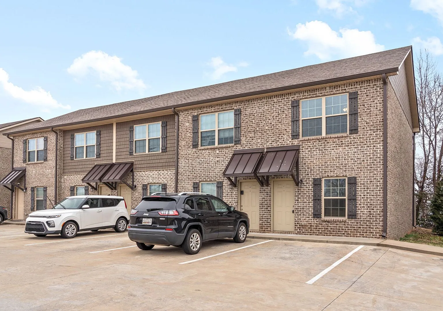 Durrett Dr - 55 (x17) — Photo 1