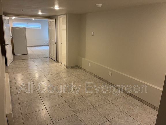5th image of 1015 9th St Unit B