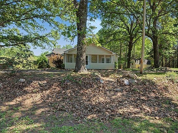 2nd image of 1055 Millertown Rd