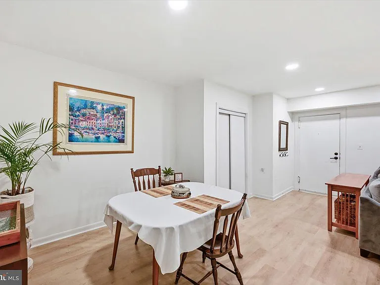 55 Skyhill Rd #101 — Photo 12