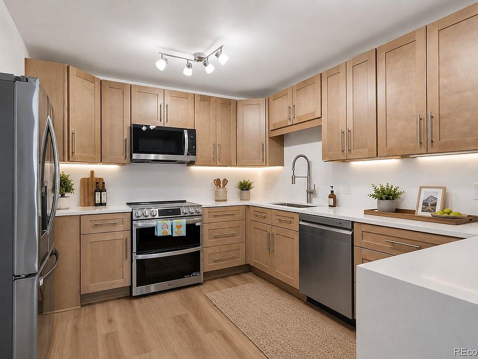 1st image of 615 S Alton Way #10D