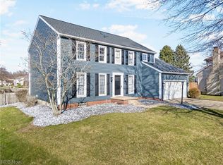 3527 Stratavon St NW, North Canton, OH 44720