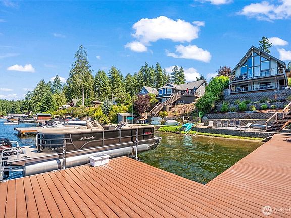 2nd image of 2211 E Mason Lake Drive E