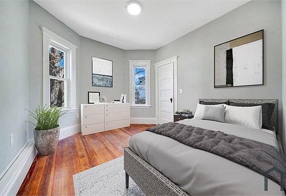 5th image of 76 Ridgewood St Floor 3