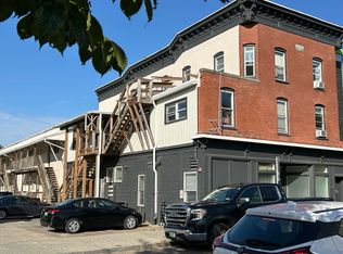 194 North St APT 11, Burlington, VT 05401