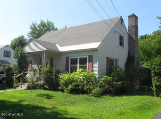 93 4th St, Glens Falls, NY 12801