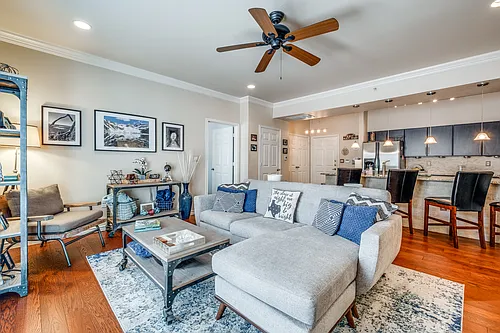 3102 Kings Rd Photo 1