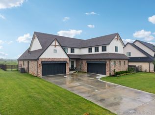 19104 E Beecher Ct, Owasso, OK 74055