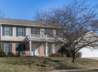 3320 Silverthorne Rd NE, Cedar Rapids, IA 52402