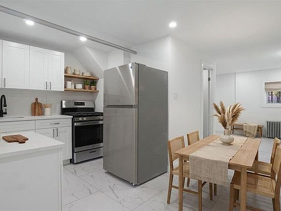 5th image of 4135 Murdock Ave #2