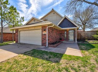 1712 SE 15th St, Moore, OK 73160