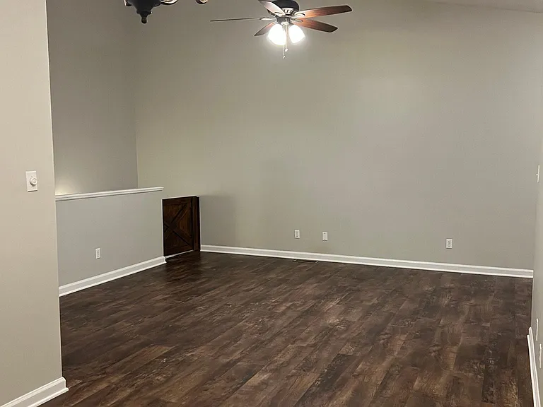 8555 Constance Way — Photo 7