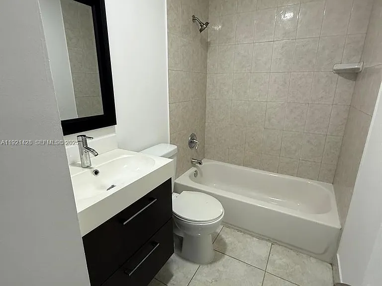 14111 SW 121st Pl #4 — Photo 14