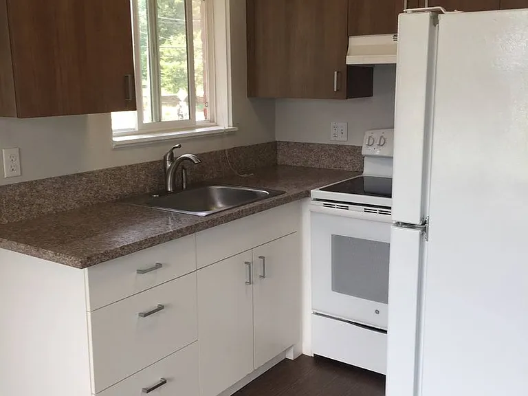 565 N Rosa Parks Way — Photo 17