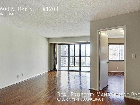 2nd image of 1600 N Oak St APT 1203