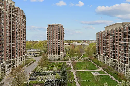20 Inn On The Park Dr Photo 1