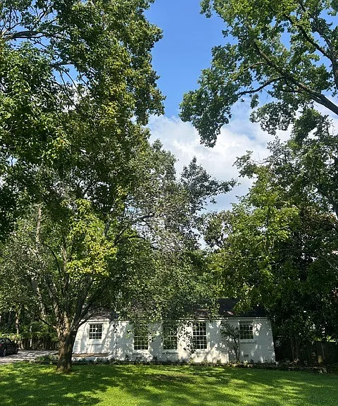 632 Royal Oaks Pl — Photo 2