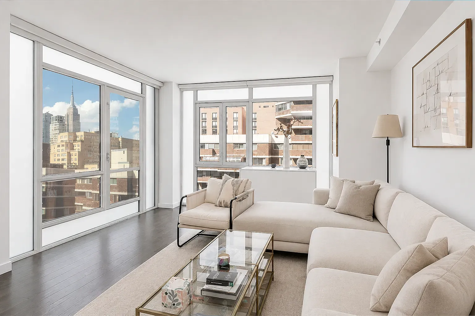 385 First Avenue — Photo 1