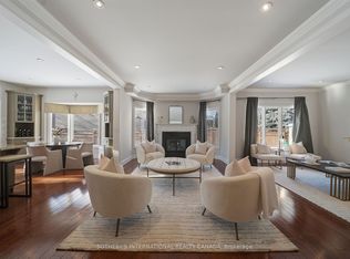 1939 Calgary Ct, Mississauga, ON L5H 4J1