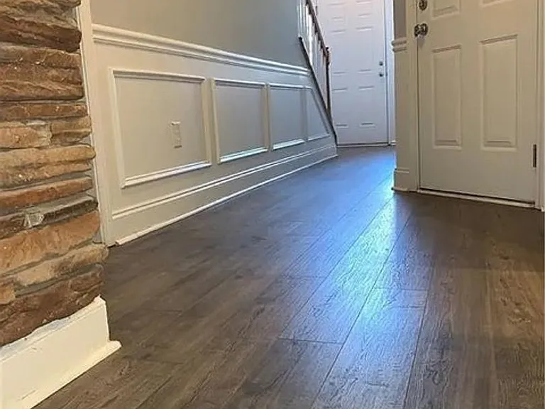 2408 Strand Ave — Photo 5