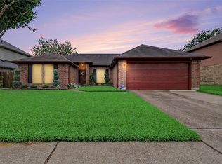 4802 Stone Bridge St, Baytown, TX 77521