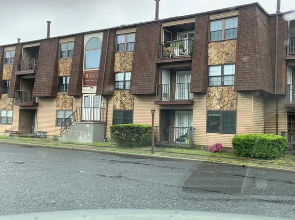 424 Beachway Ave, Keansburg, NJ 07734