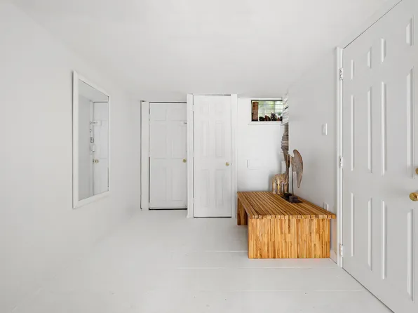 138 Wakeman Place image 26 of 35