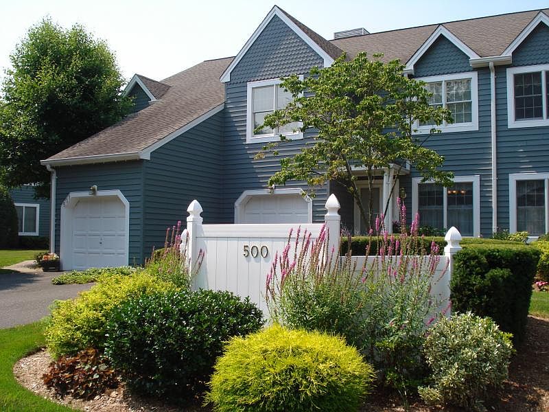 1st image of 502 BARRISTER CT