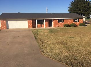 905 En Boundary, Sentinel, OK 73664