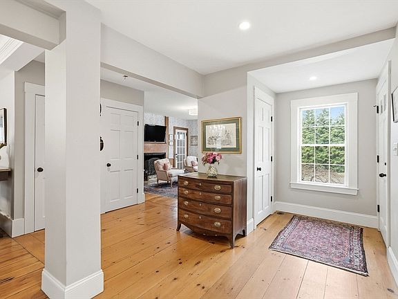 4th image of 57 North St #1