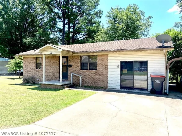 409 W Nickell St, Ozark, AR 72949