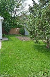 4th image of 1518 Rosewood Ave