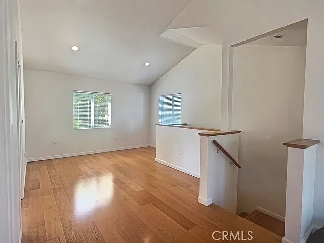 1 bed, 700 sqft, $2,800 — Photo 3