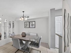 6769 Heritage Grande