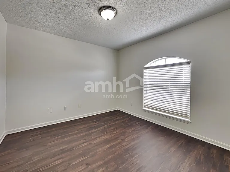 4406 Hanging Moss Dr — Photo 14