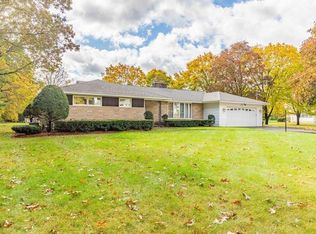 64 Bellevue Rd, Andover, MA 01810